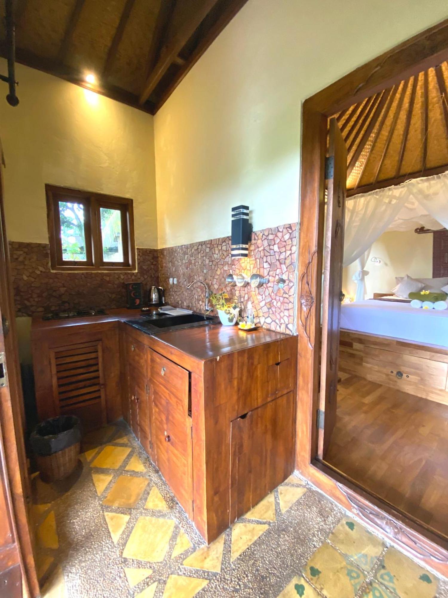 Hotel Lafyu Bali Singaraja Exterior foto