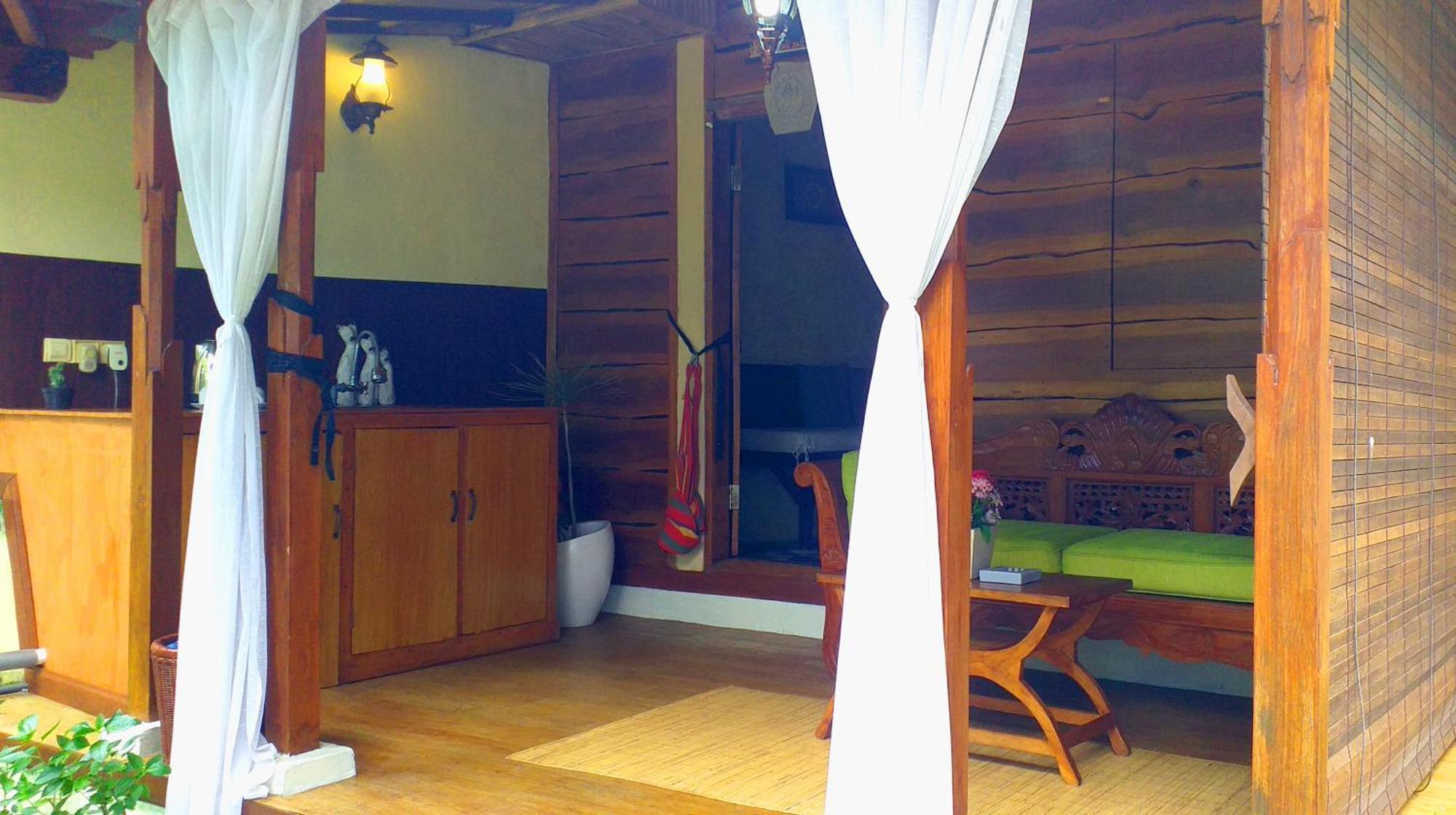 Hotel Lafyu Bali Singaraja Exterior foto