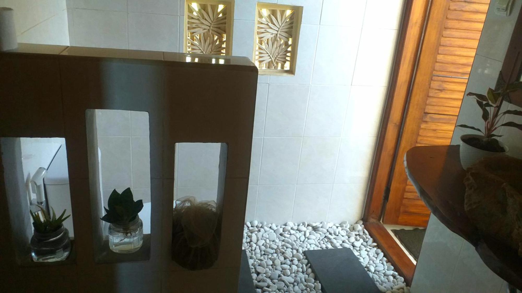 Hotel Lafyu Bali Singaraja Exterior foto
