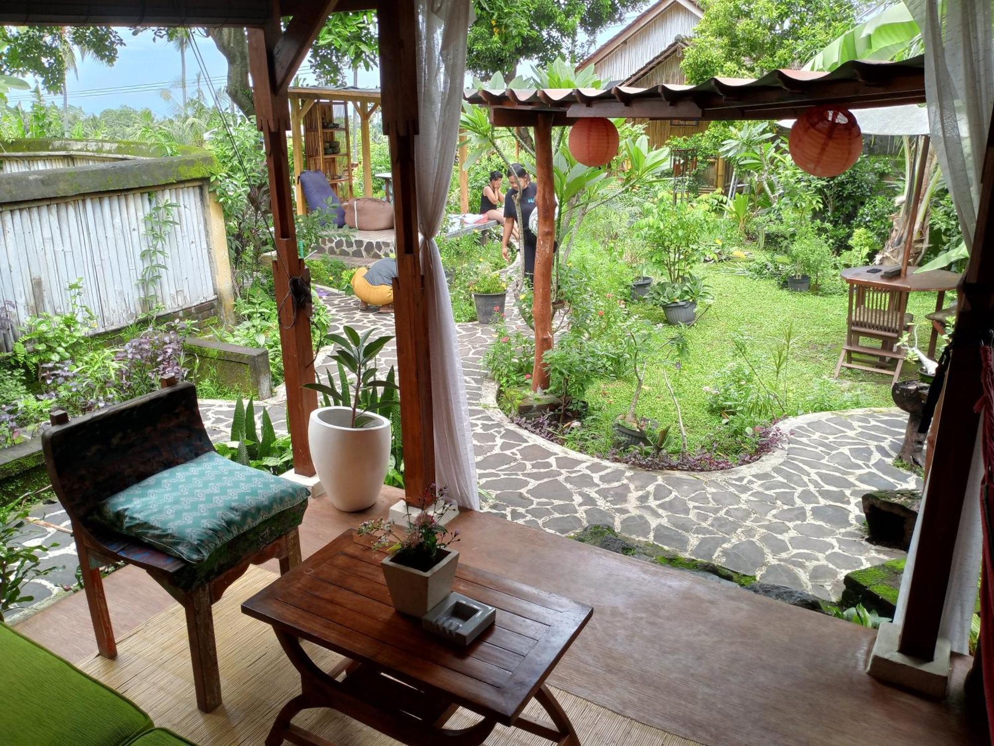 Hotel Lafyu Bali Singaraja Exterior foto