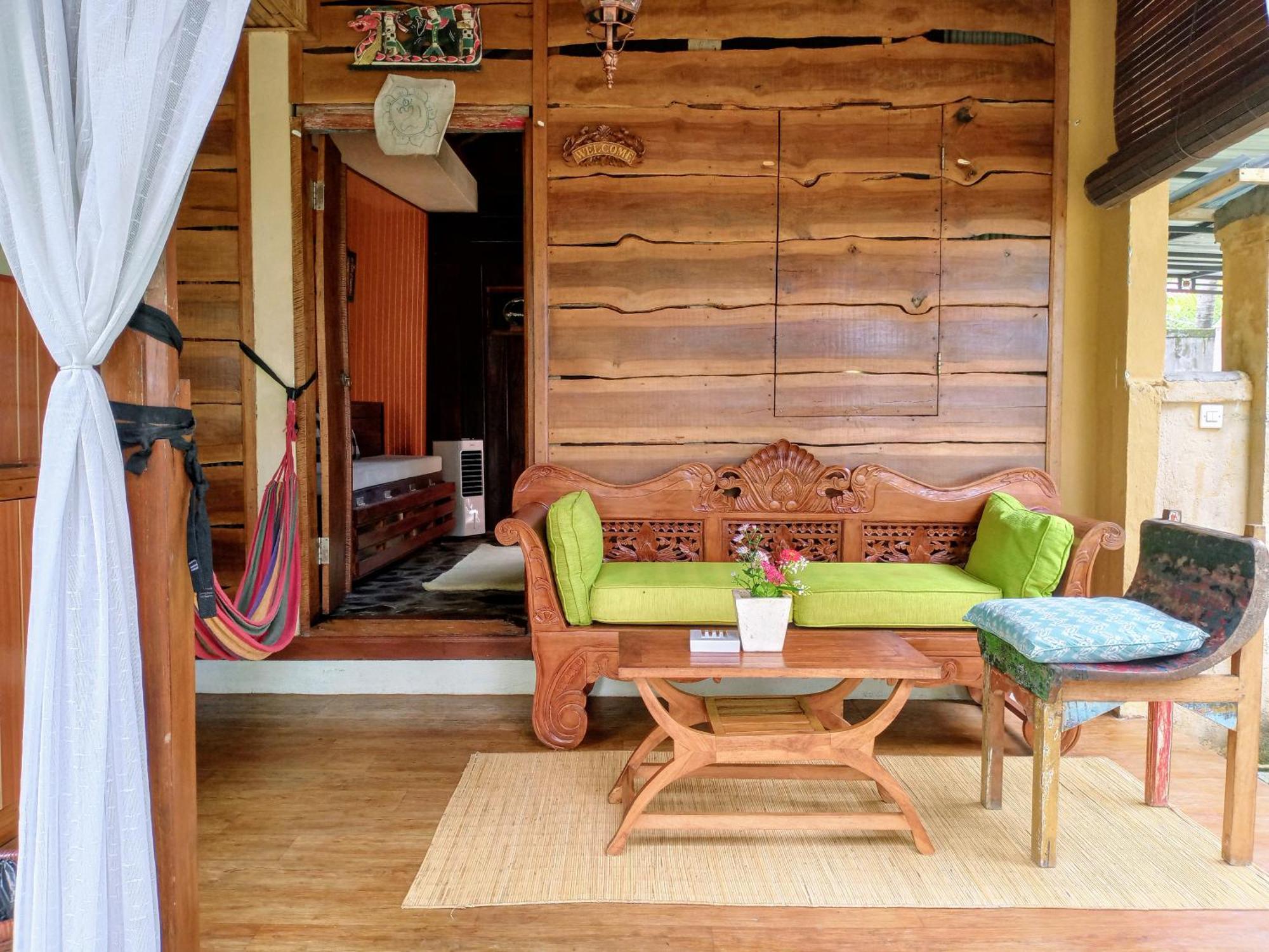 Hotel Lafyu Bali Singaraja Exterior foto