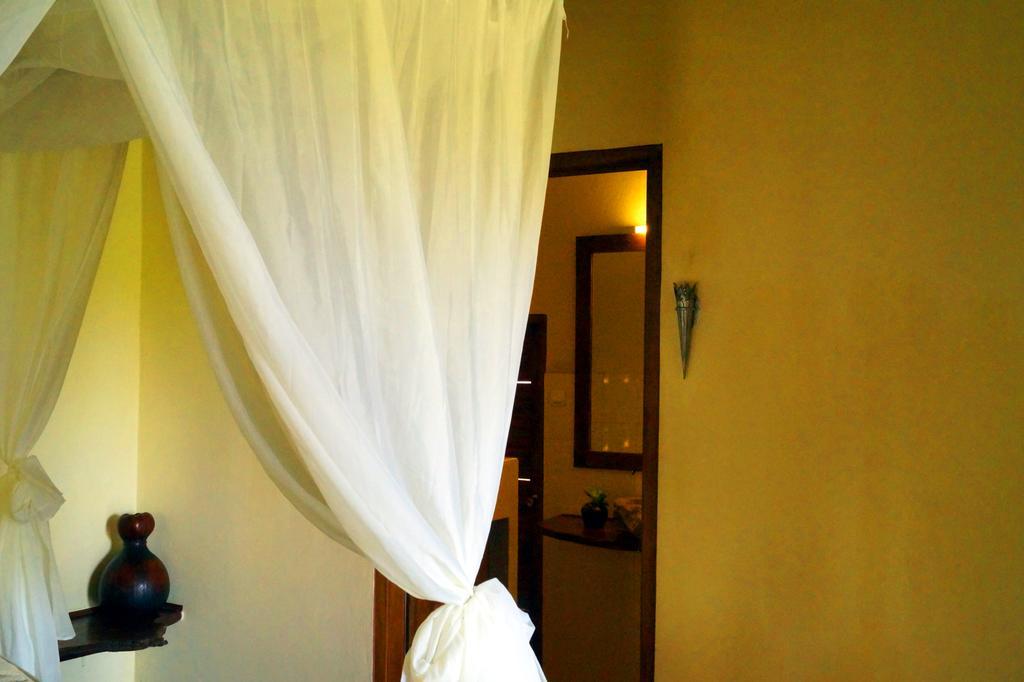 Hotel Lafyu Bali Singaraja Exterior foto